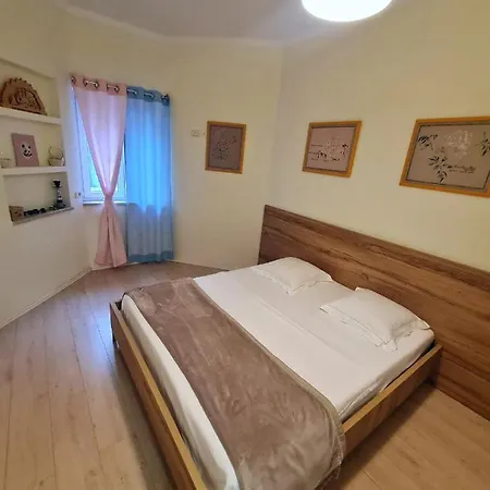 Holiday home Cozy Retreat With Terrace In Golem *